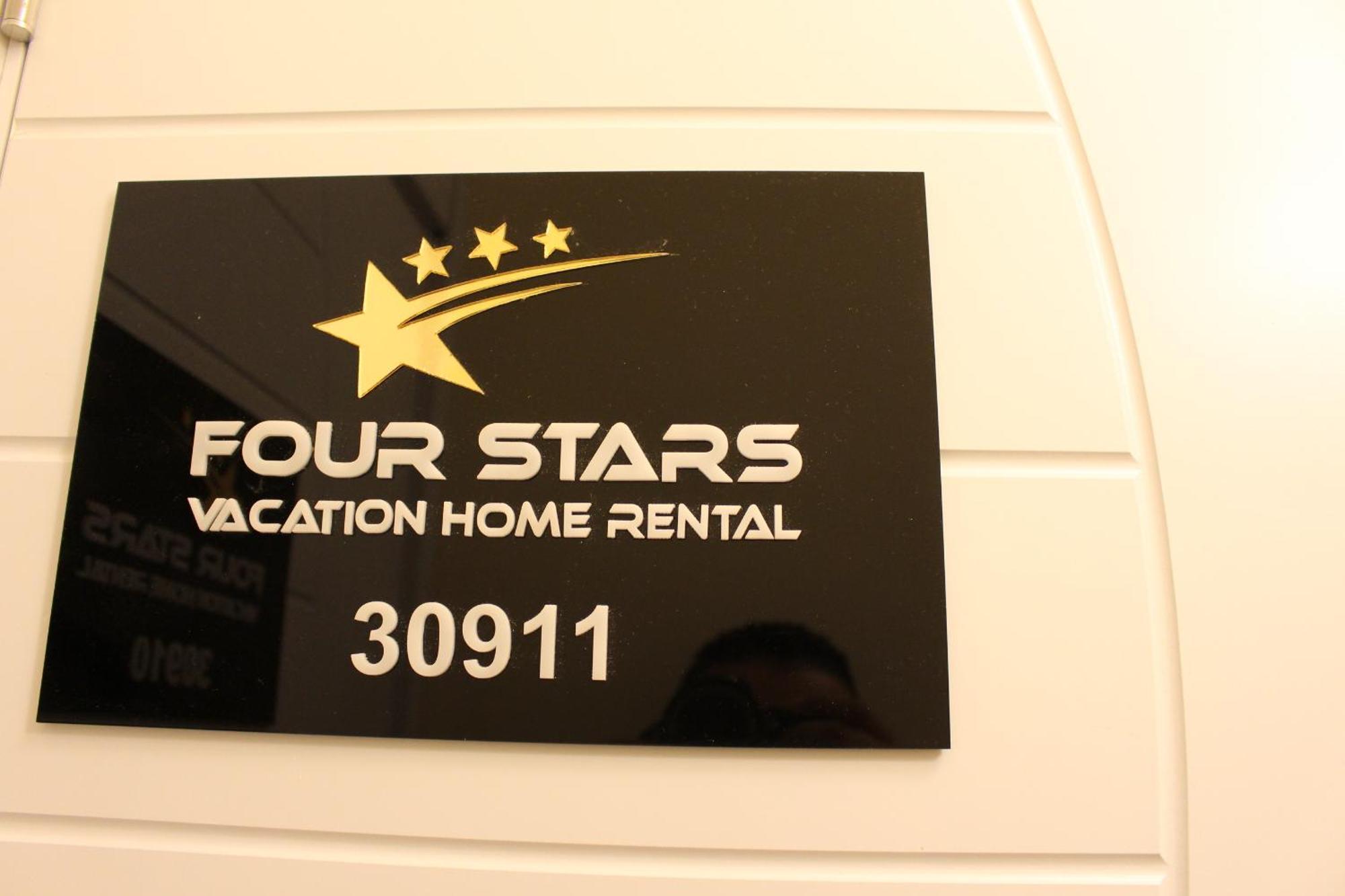 Four Stars Hostel Dubai Exterior foto