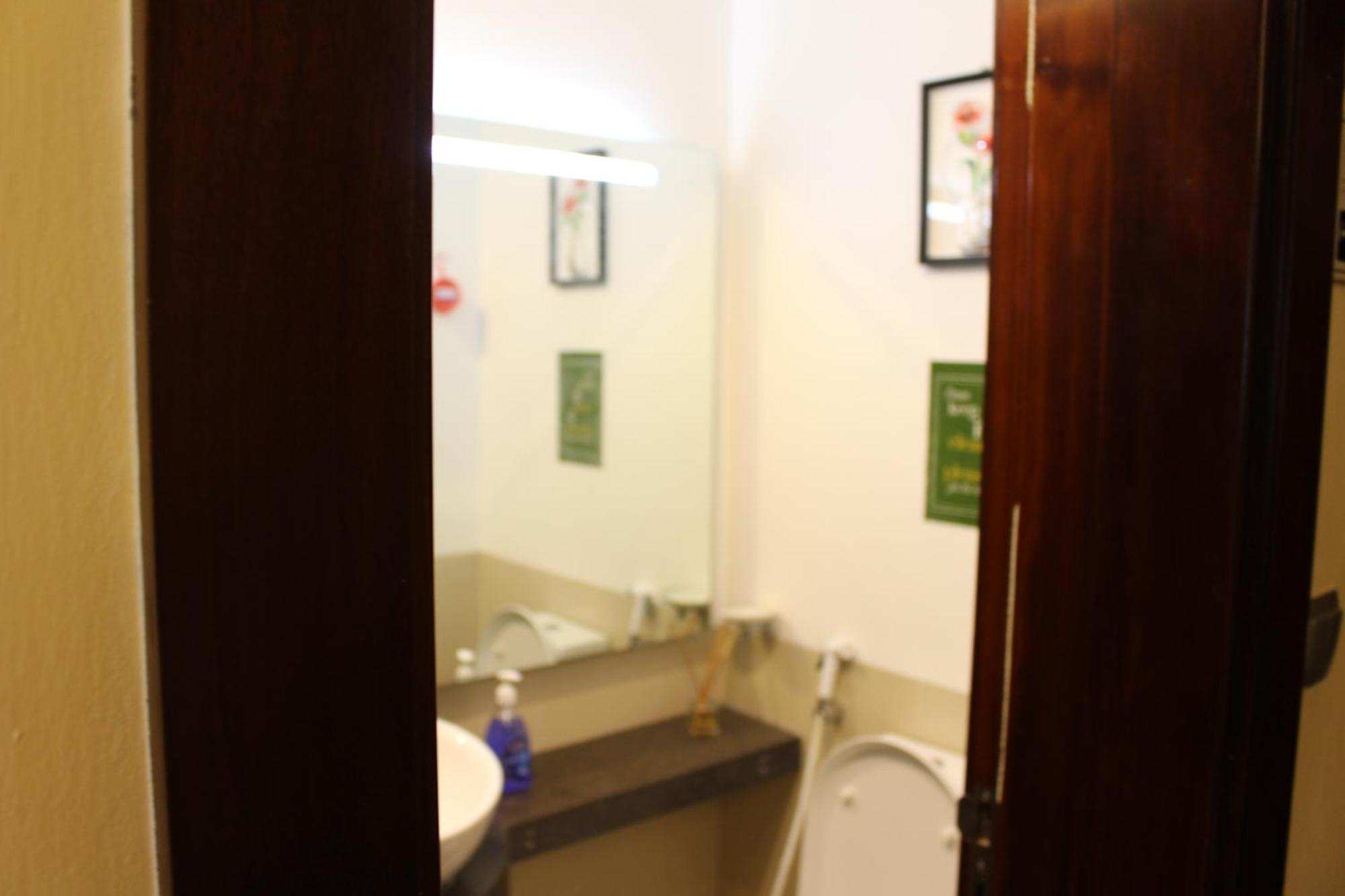 Four Stars Hostel Dubai Exterior foto